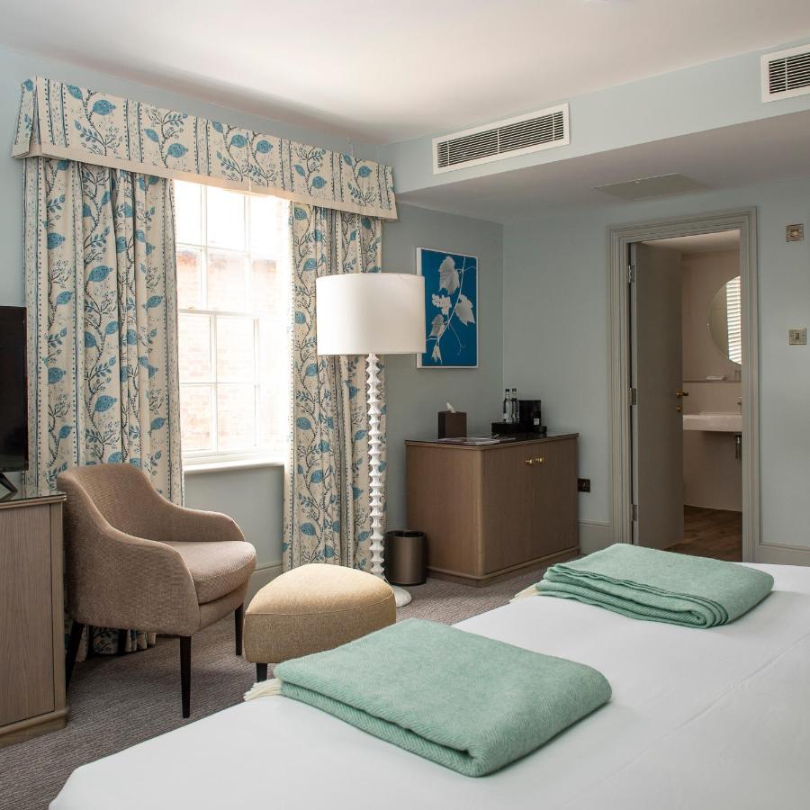 Bush Hotel Farnham 法纳姆 外观 照片