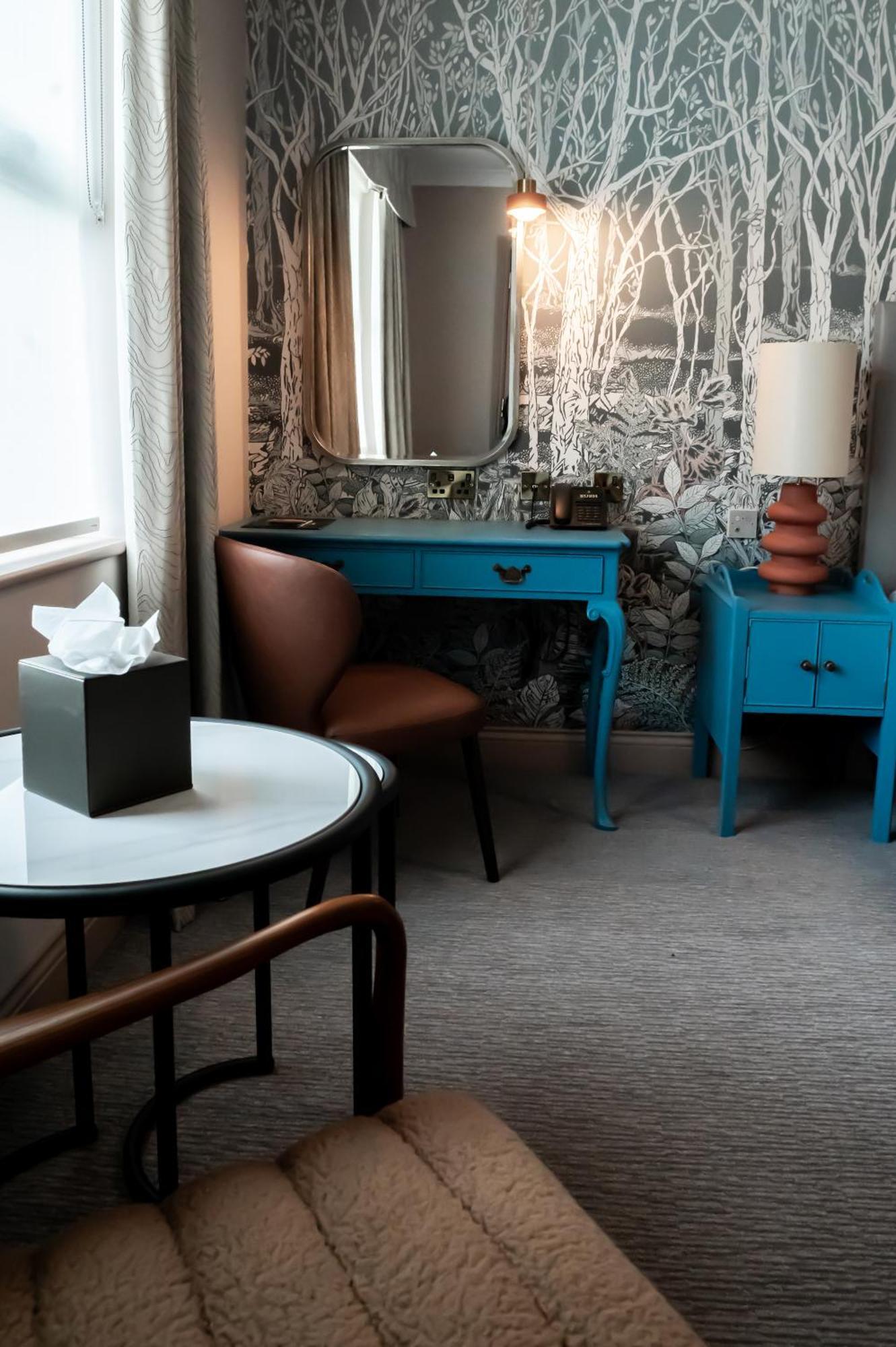 Bush Hotel Farnham 法纳姆 外观 照片