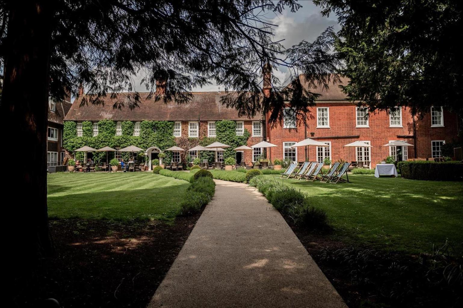 Bush Hotel Farnham 法纳姆 外观 照片